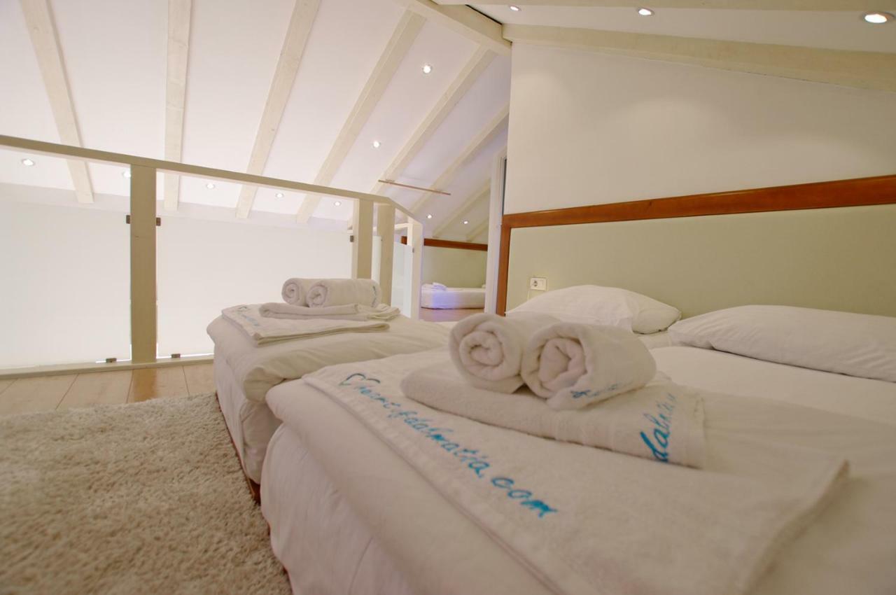 Apartman Murter Center 4+1 Id 720 아파트 외부 사진